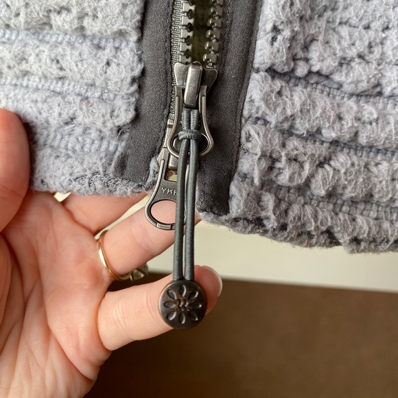 Sm Royal Robbins Gray Vest - Picture 3 of 7